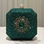 1D0809B4-C073-4A61-889C-04E927029006