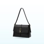 Black flap shoulder bag with gold-tone strap detail – EB57